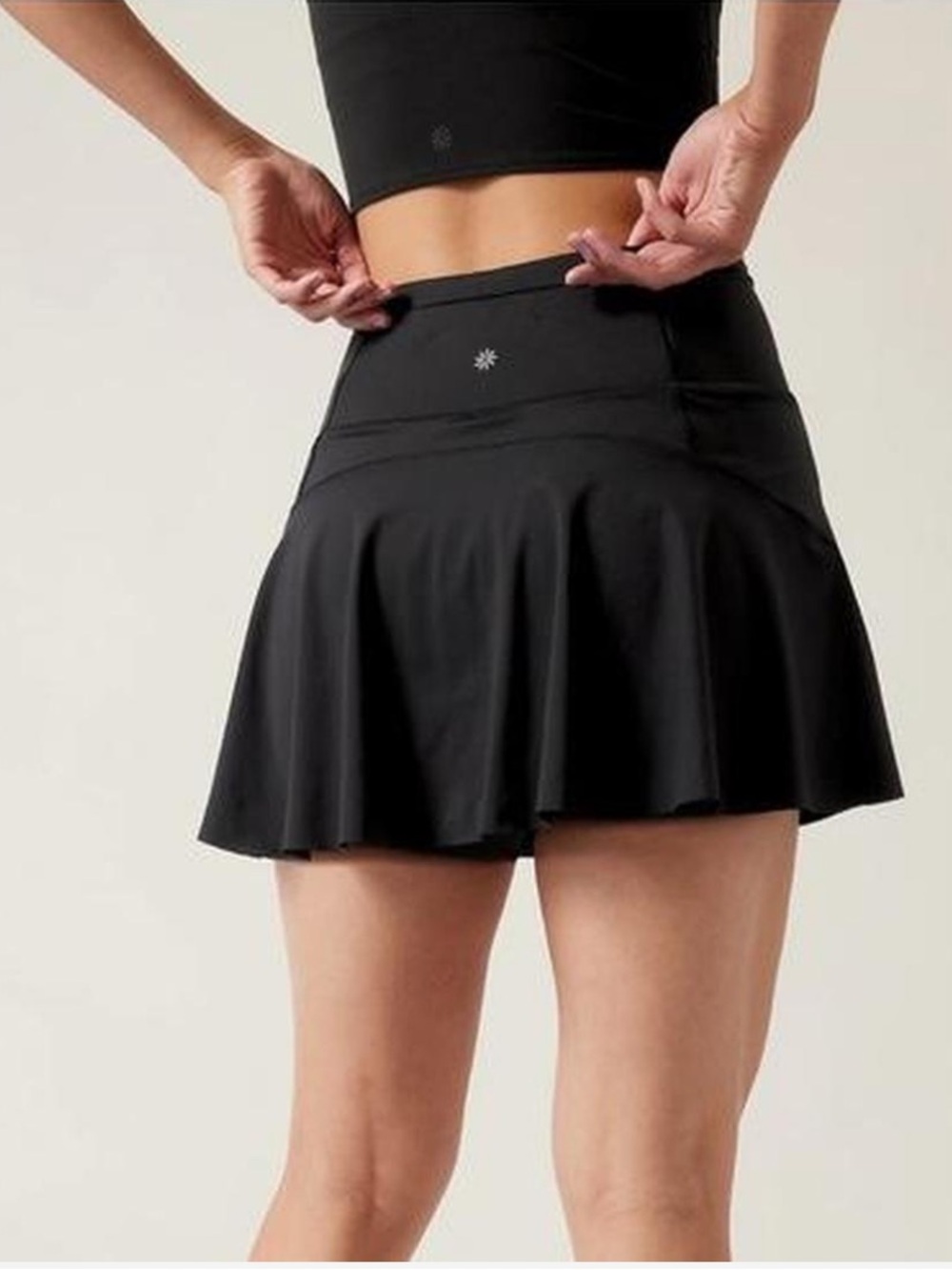 Athleta Ace Tennis Skort 13.5” – Black Small